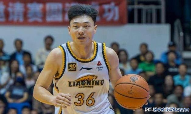 鄢手骐砍24分辽宁不敌新疆，格洛弗狂轰50分四川惜败浙江